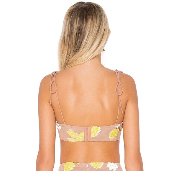 NEW FOR LOVE & LEMONS REVOLVE EMBROIDERED KNOT FRONT CROP TOP - Picture 7 of 9